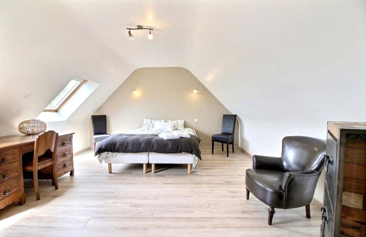 Maison Spacieuse A Plougonven Avec Jacuzzi Et Jardin Экстерьер фото