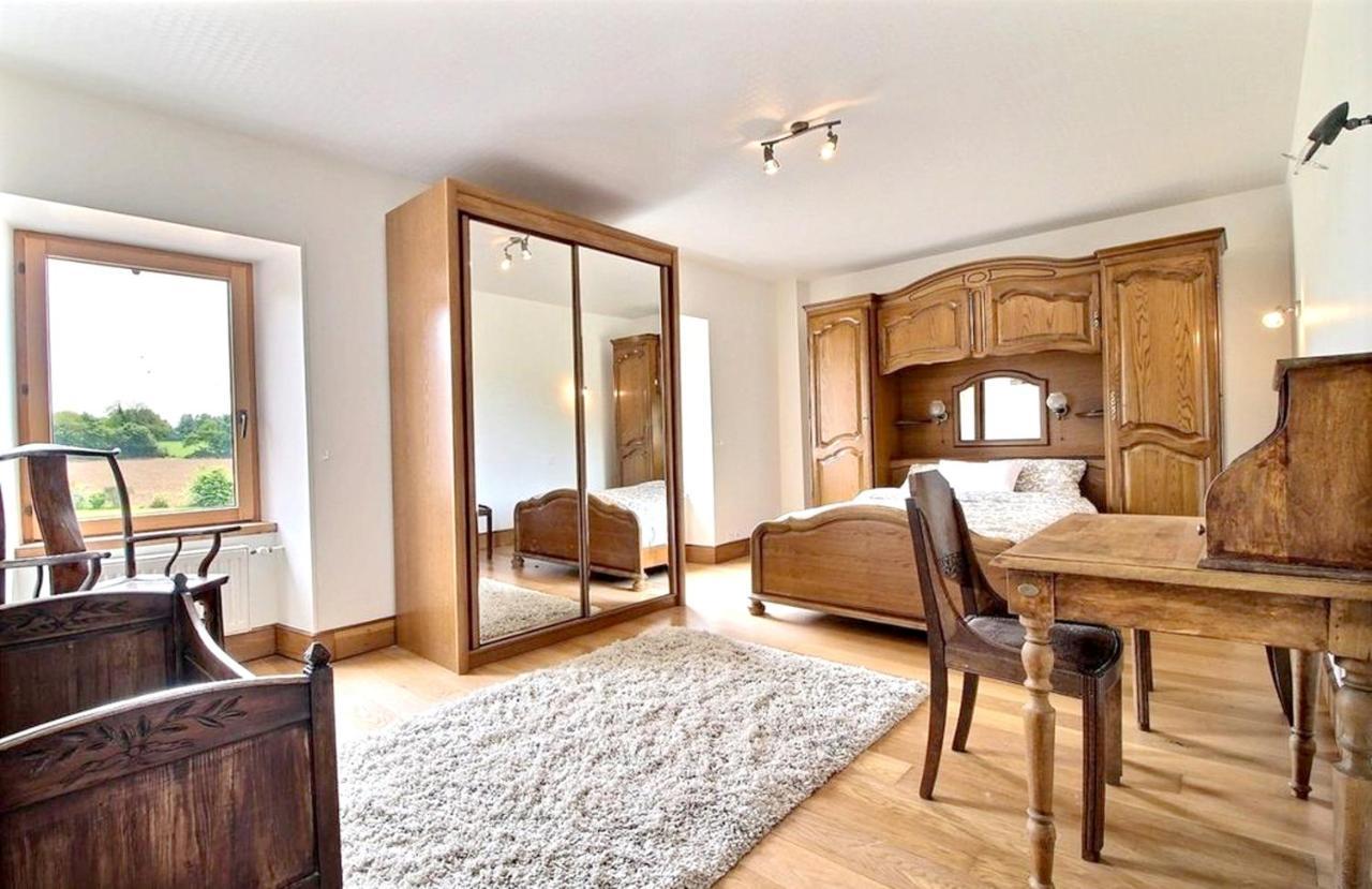 Maison Spacieuse A Plougonven Avec Jacuzzi Et Jardin Экстерьер фото
