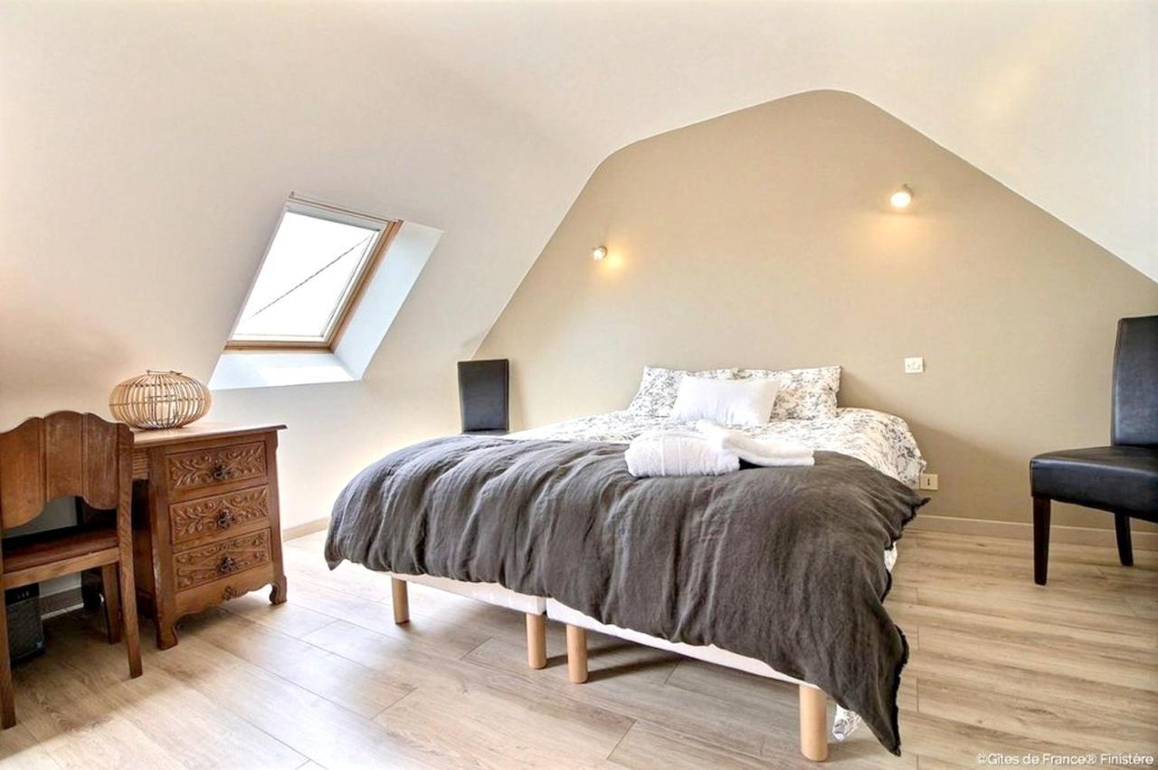 Maison Spacieuse A Plougonven Avec Jacuzzi Et Jardin Экстерьер фото
