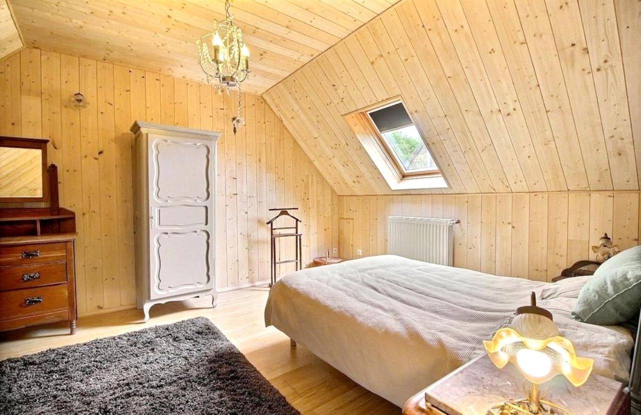 Maison Spacieuse A Plougonven Avec Jacuzzi Et Jardin Экстерьер фото